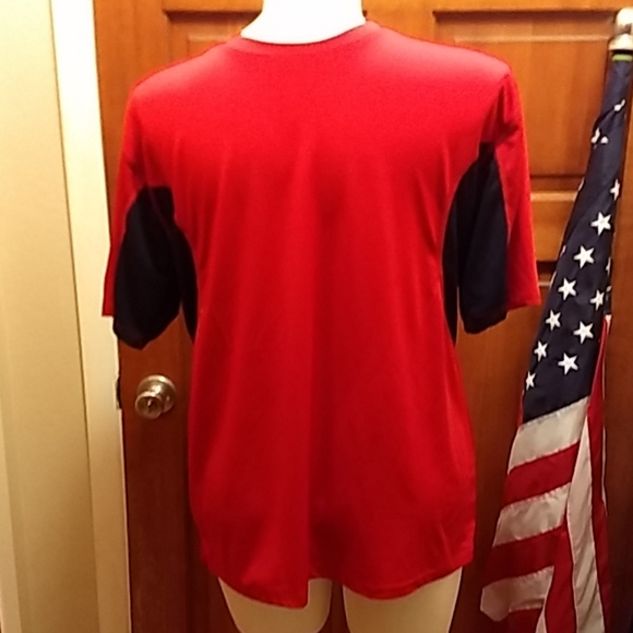 2 Jockey polyester/mesh workout Tee's - Picture 2 of 5
